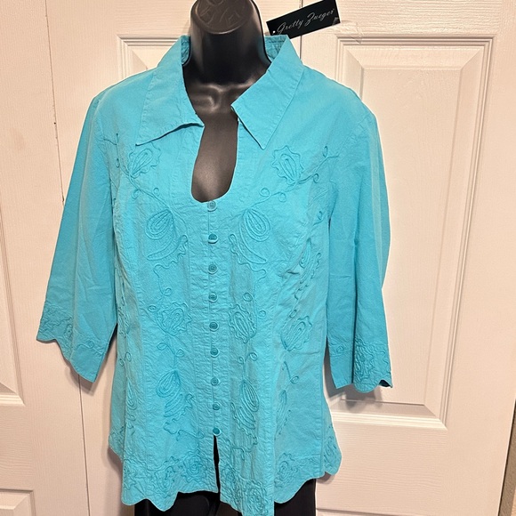 NWT Gretty Zueger Button Down Embroidered Women's Shirt - Size 1X - Picture 1 of 6